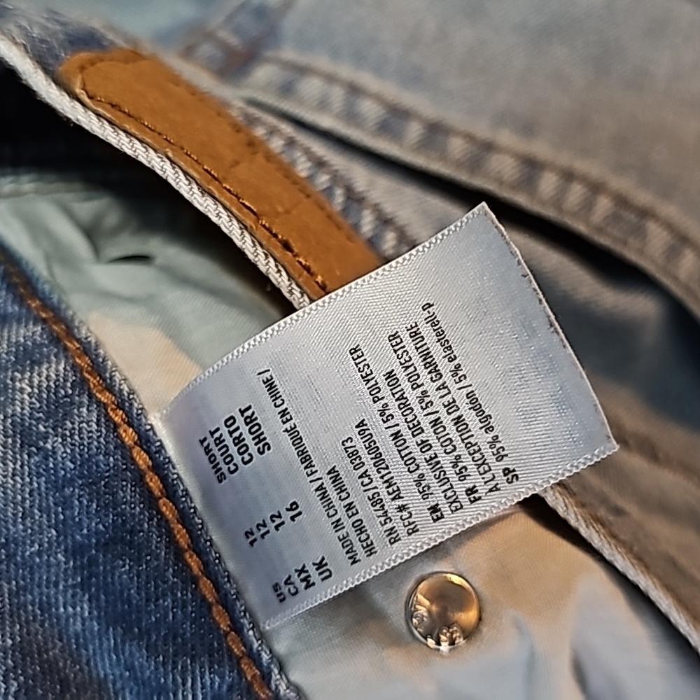 American Eagle Outfitters Wide Leg Crop Jeans - Picture 3 of 3